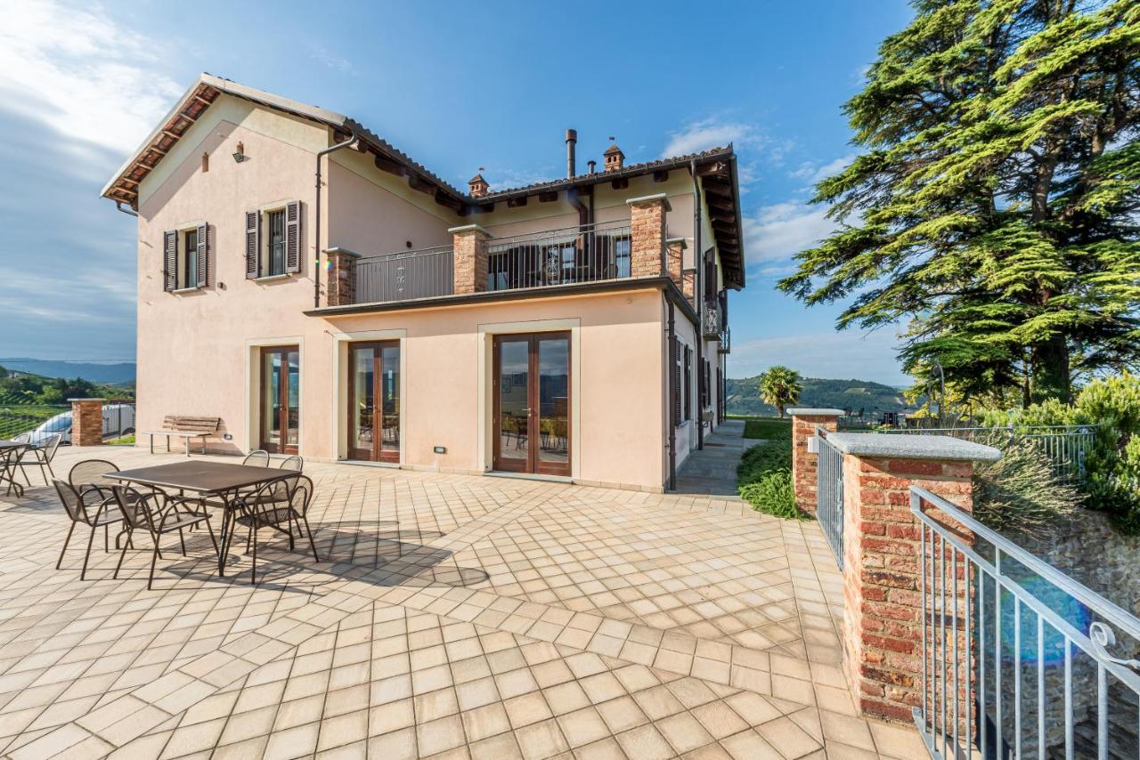 Villa Bricco Paglieri, Entire Villa 阿尔巴 外观 照片
