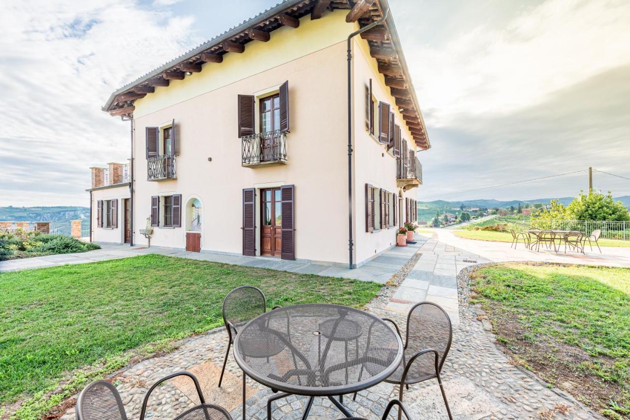 Villa Bricco Paglieri, Entire Villa 阿尔巴 外观 照片