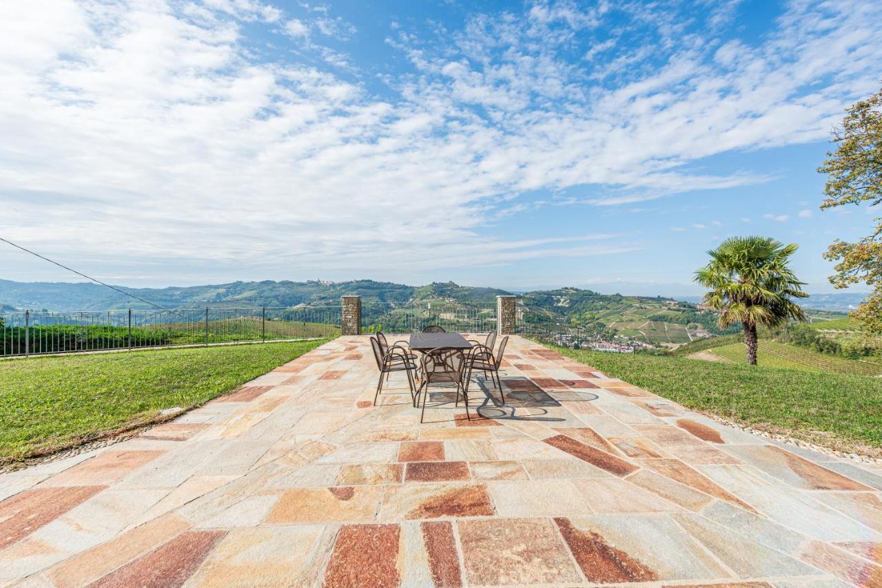 Villa Bricco Paglieri, Entire Villa 阿尔巴 外观 照片