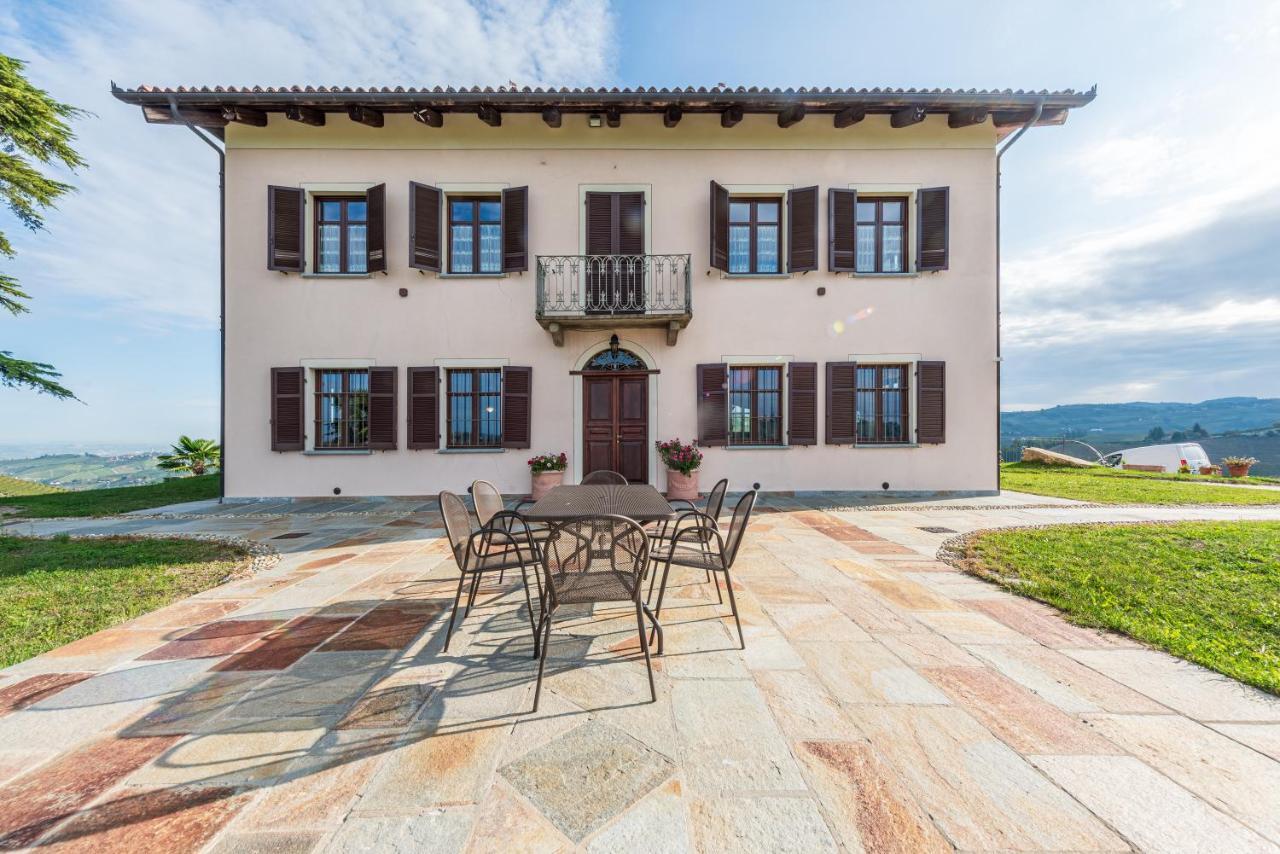Villa Bricco Paglieri, Entire Villa 阿尔巴 外观 照片