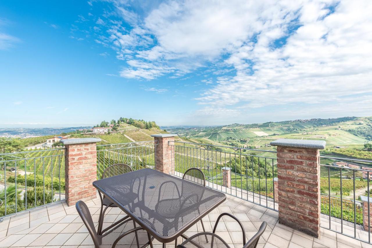 Villa Bricco Paglieri, Entire Villa 阿尔巴 外观 照片