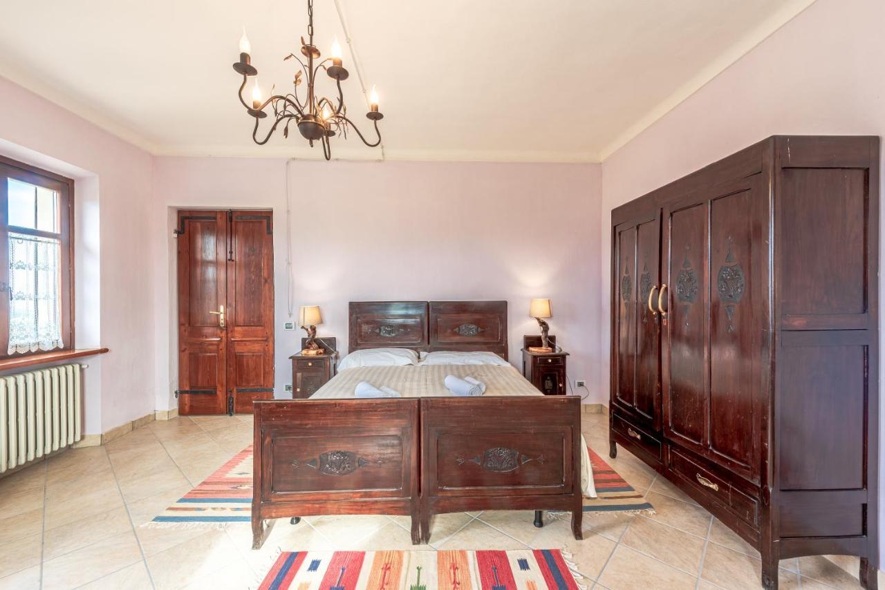 Villa Bricco Paglieri, Entire Villa 阿尔巴 外观 照片