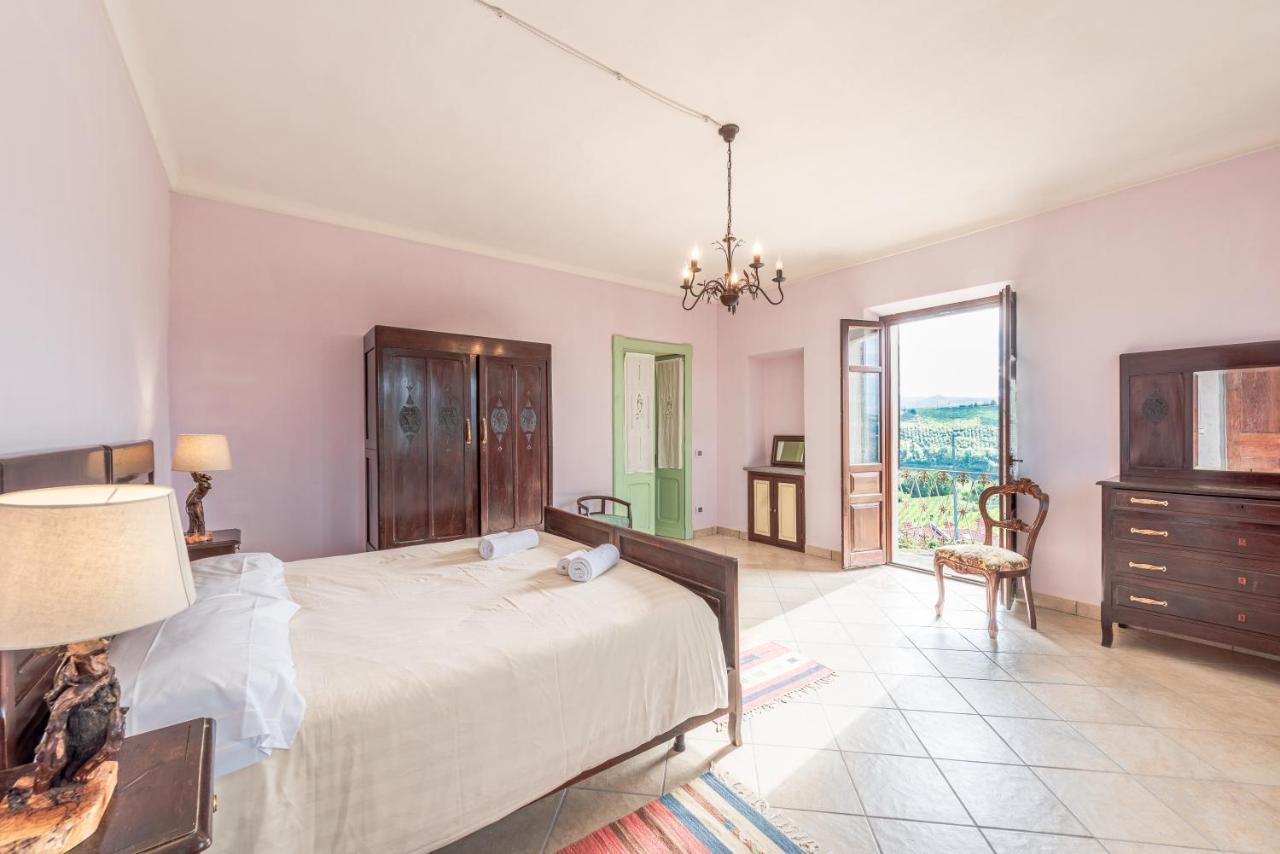 Villa Bricco Paglieri, Entire Villa 阿尔巴 外观 照片