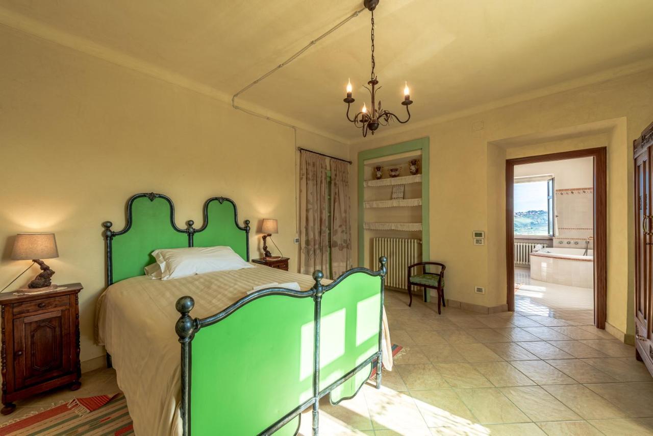 Villa Bricco Paglieri, Entire Villa 阿尔巴 外观 照片